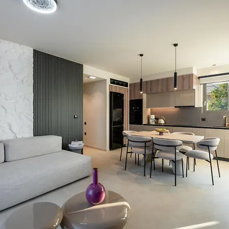 아파트 Naeva Luxury - Garden