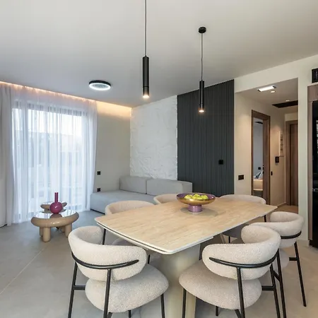 Naeva Luxury - Garden